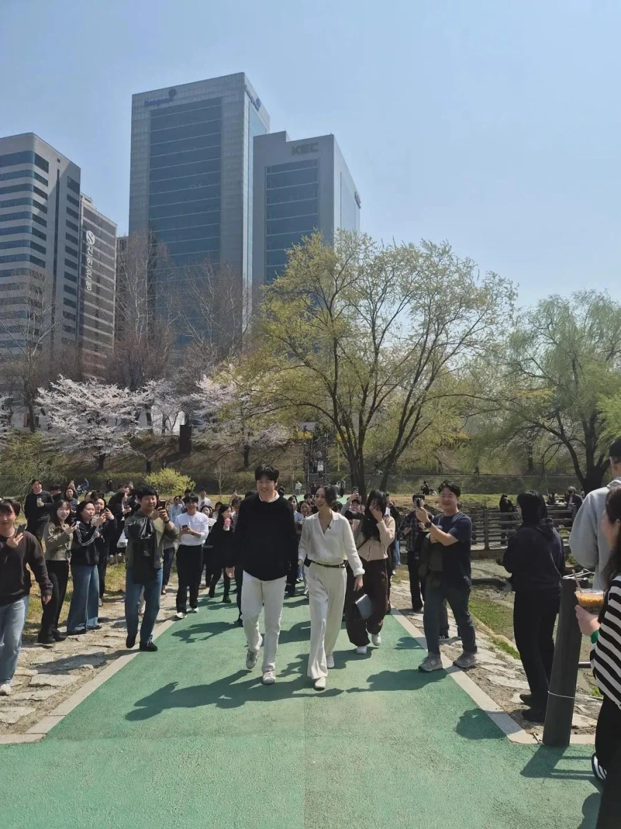 키 공개하고 168cm처럼 안 보인단 댓글이 많이 달렸다는 한가인._13.webp