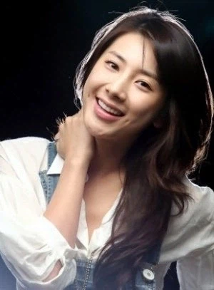 서인영 코(끝) 성형 5번 하기 전_19.webp