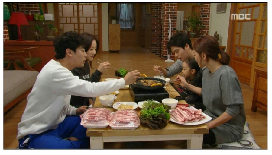 촬영 스텝들과 촬영끝나고 고기 먹겠다는 촬영 PD의 의지_1.webp