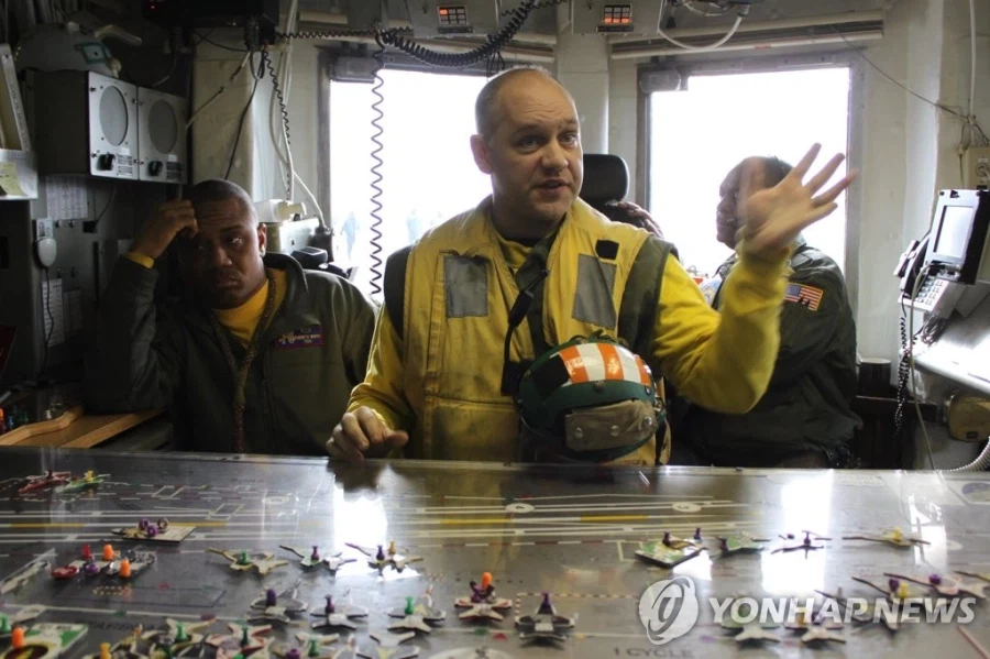 항공모함 에서 의외로 아날로그를 고집 하는것_1.webp