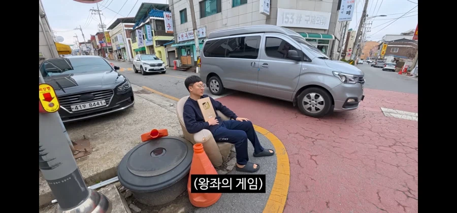 모든게 다 망하고 골드버튼 밖에 없는 사람.jpg_3.webp