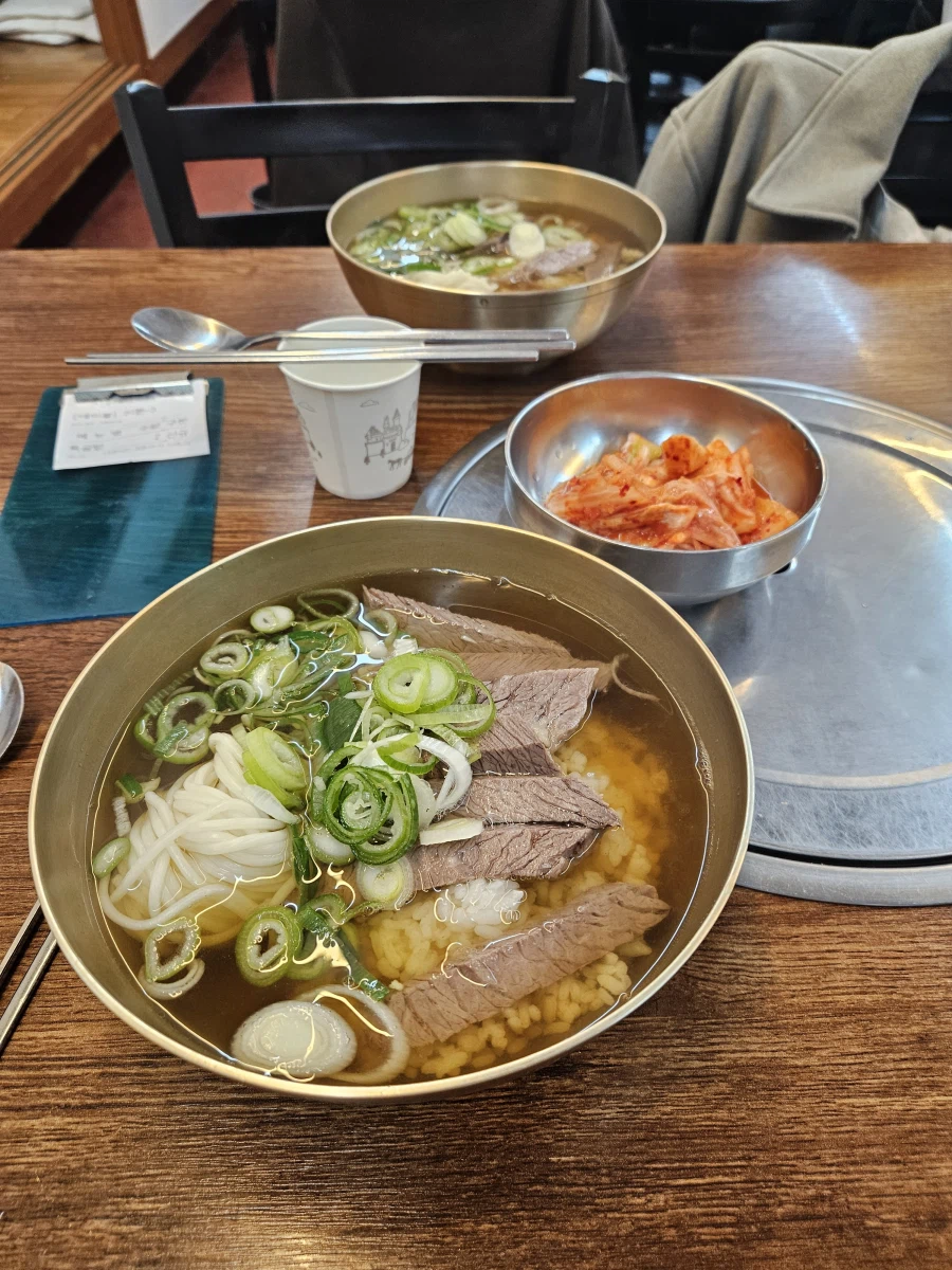 난 식당 사장님들 기분 좋게 할 수 있는 재주가 있뜸_3.webp