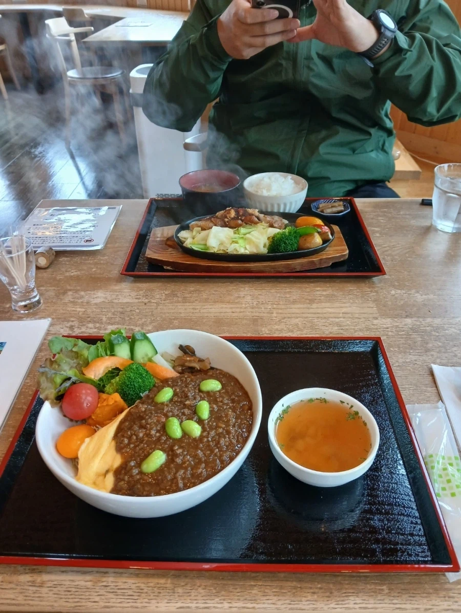 난 식당 사장님들 기분 좋게 할 수 있는 재주가 있뜸_1.webp