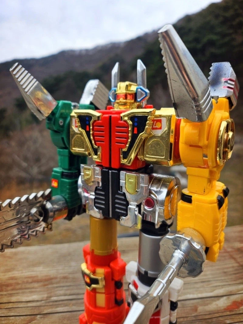 까리한 한국의 변신합체 로봇장난감_21.webp