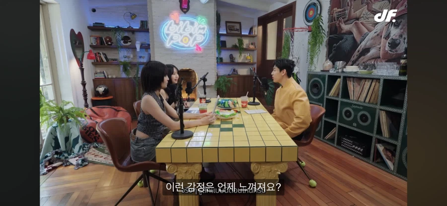 태국인 케이팝 아이돌이 아 맞다 나 태국인이었지 하는 순간_2.webp