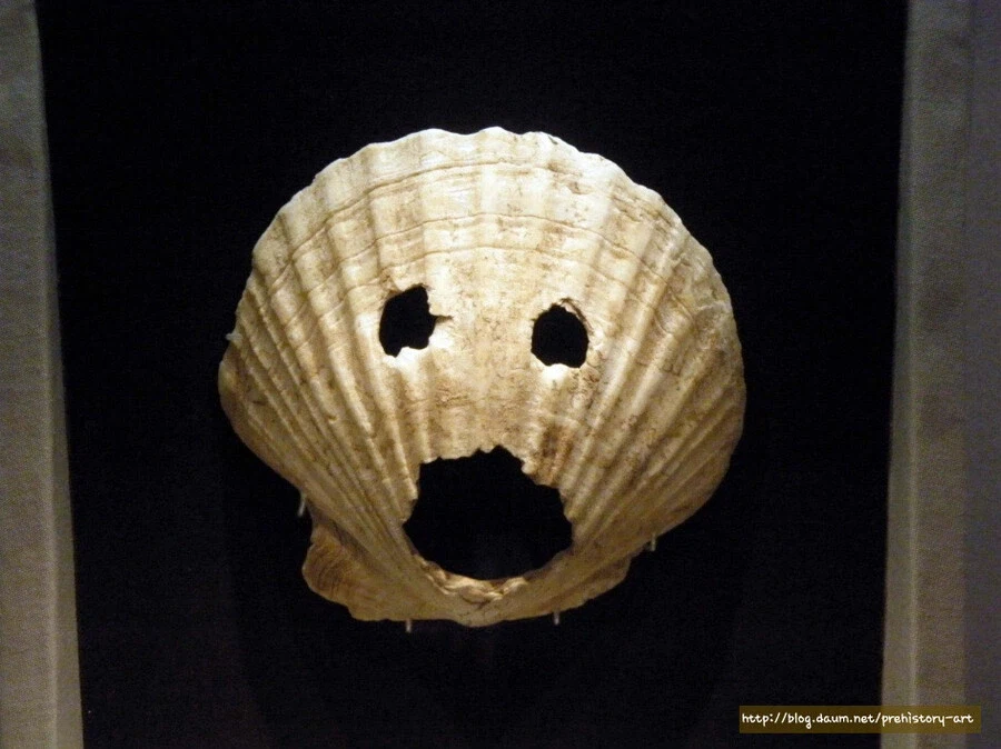 한반도 역사상 가장 오래 된 가면.jpg_2.webp