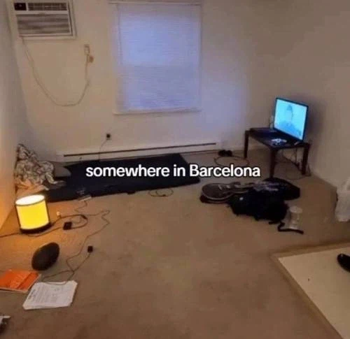 전세계의 대충 잠만 자면 되는 사람들의 침실_6.webp