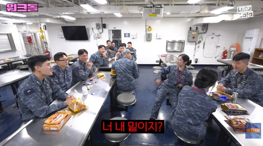 아이브가 일으킨 해군의 하극상_20.webp