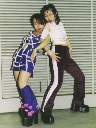 죠죠는 여성 팬덤이 없는거야? -> 죠죠는 남성 팬덤밖에 없었어_5.webp