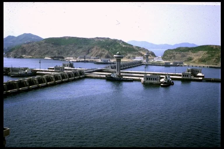 북한이 경제력이 개↗망하게 된 3연벙크 .jpg_2.webp