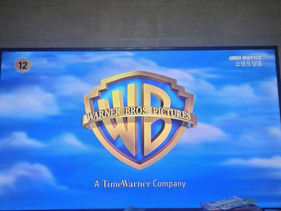 지금 티비를 틀어야하는 이유_1.webp