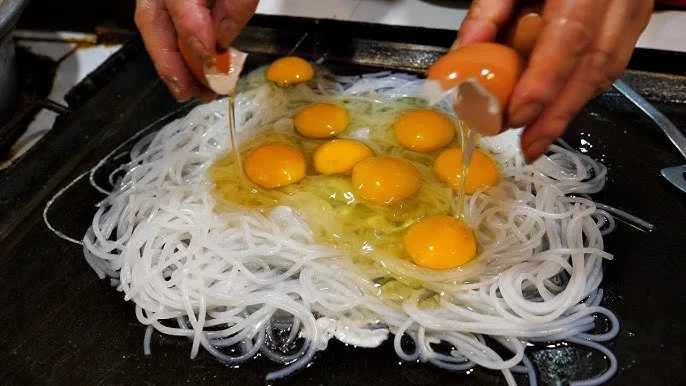 부산서만 먹는 음식.jpe_1.webp