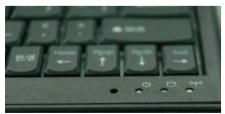 이 키보드가 저주 받은 물건인 이유_1.webp