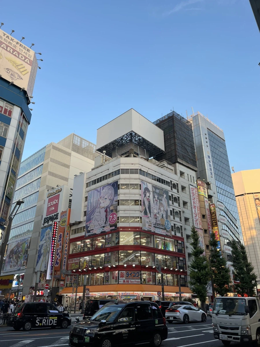 익숙한게 사라져가서 아쉽다는 아키하바라_2.webp