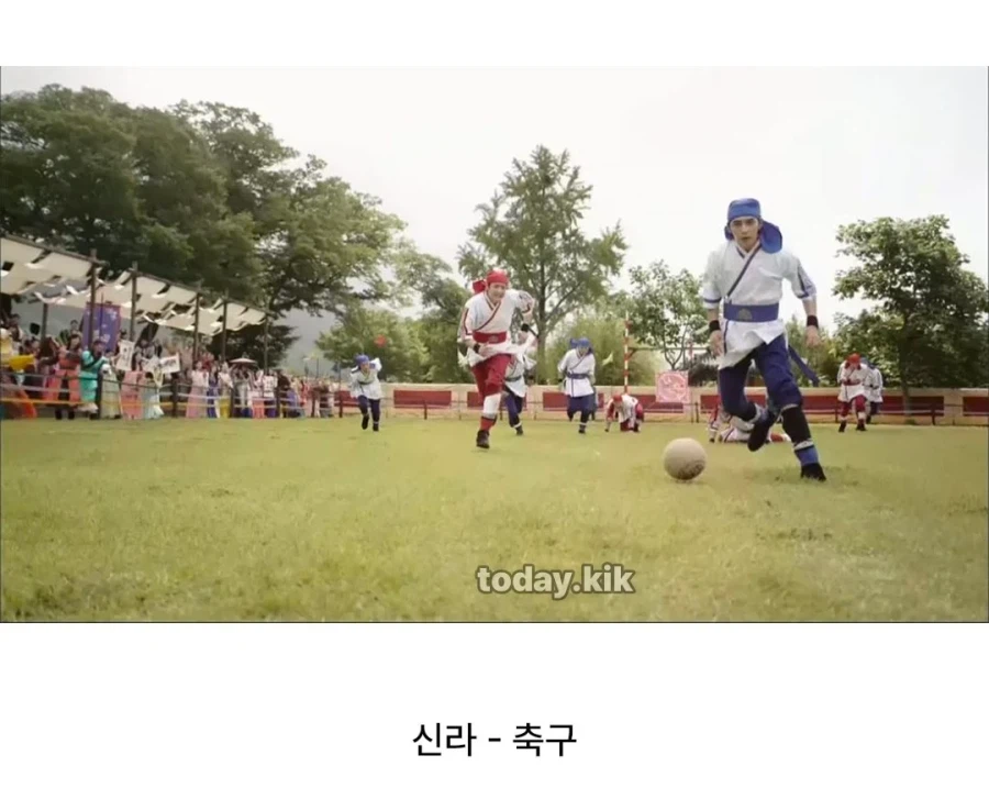 대체역사 가지고 별것도 아닌걸로 고증 어쩌구 하면서 욕한다고?_2.webp