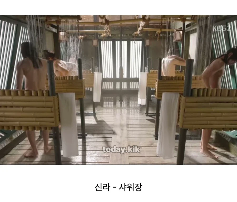 대체역사 가지고 별것도 아닌걸로 고증 어쩌구 하면서 욕한다고?_4.webp