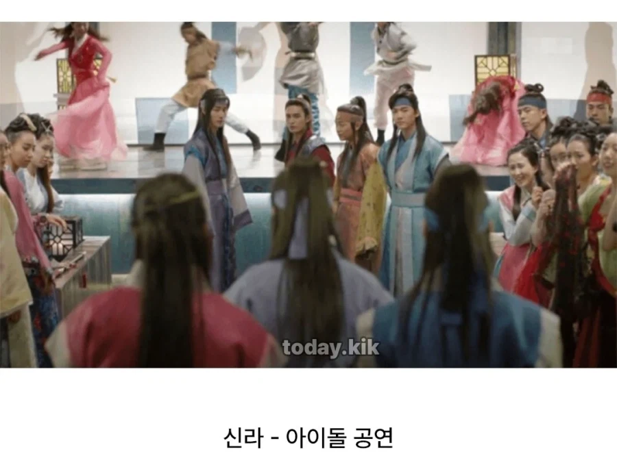 대체역사 가지고 별것도 아닌걸로 고증 어쩌구 하면서 욕한다고?_6.webp