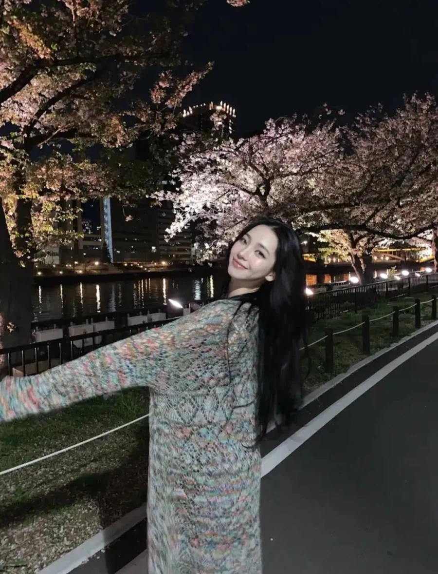 예쁜것 + 예쁜것_7.webp