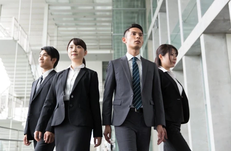 상상했던 회사 생활_1.webp