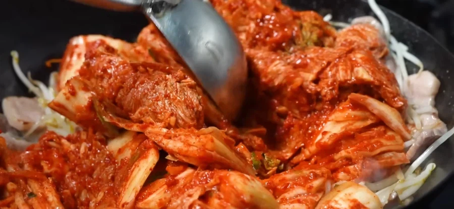 아 삼겹살 김치볶음 먹고싶다_5.webp