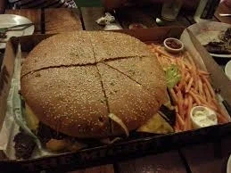 햄버거 1/8개 먹었는데 배부름;;_1.webp