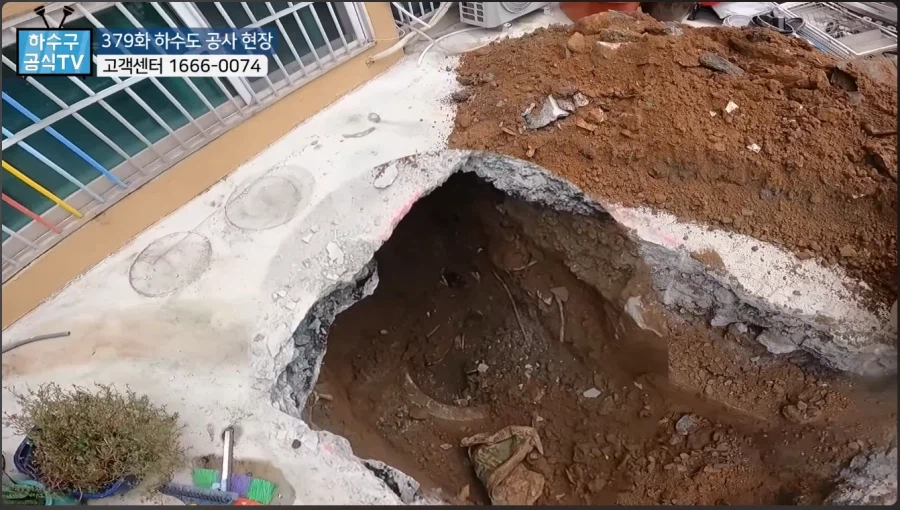 하수도 공사떔에 땅을 팠더니 나타난것_2.webp