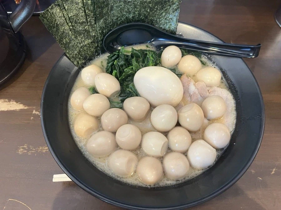 돼지고기 풍미의 알탕 라멘_1.webp