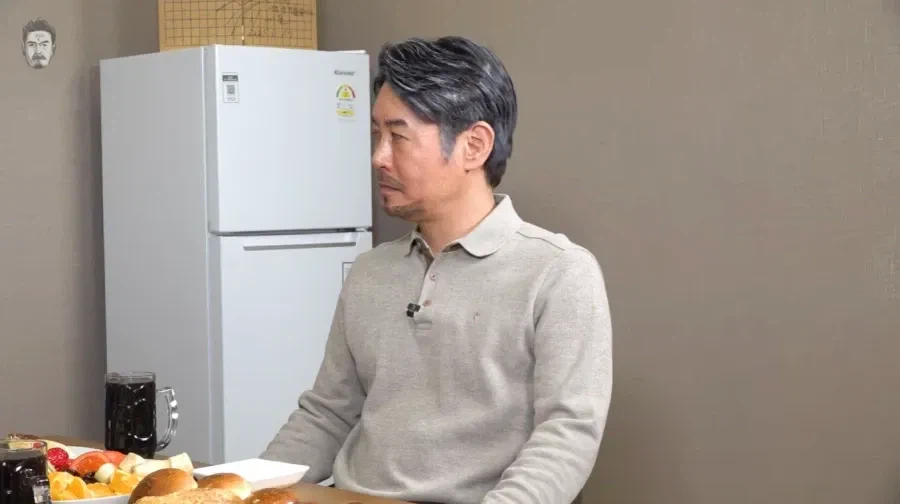 본캐아내와 부캐아내까지 낀 3자 대면.JPG_3.webp