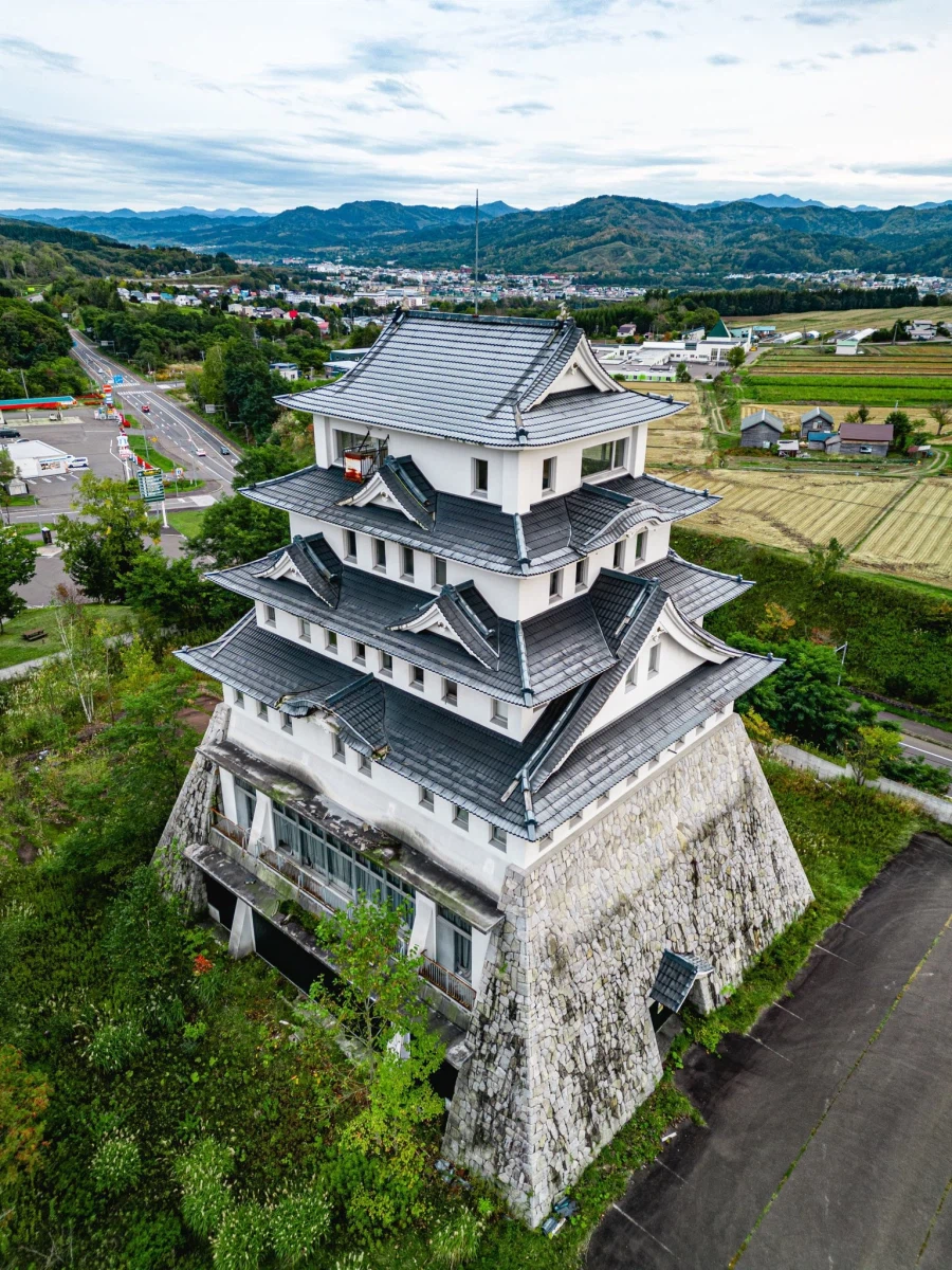 일본, 버블시대에 축성된 성_1.webp