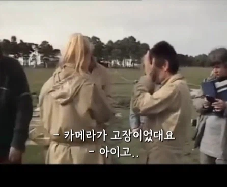 롱테이크로 찍었는데 카메라가 고장나서 다시 찍은 영화.jpg_20.webp
