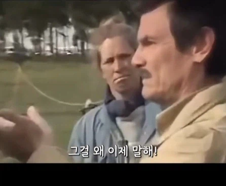 롱테이크로 찍었는데 카메라가 고장나서 다시 찍은 영화.jpg_21.webp