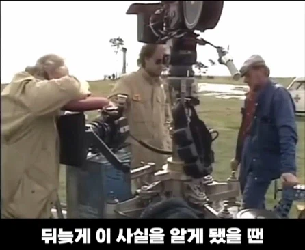 롱테이크로 찍었는데 카메라가 고장나서 다시 찍은 영화.jpg_22.webp
