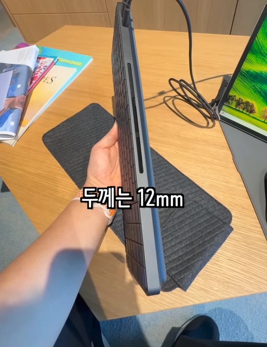 생각보다 얇게 나온 미니 PC_5.webp