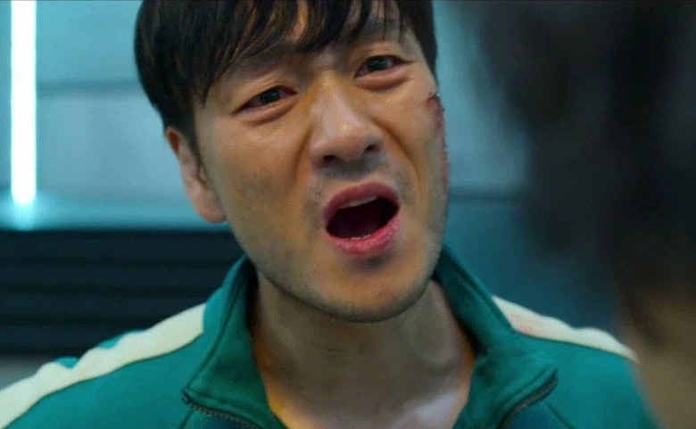 늑구 AI짤 아재 잡혀간 이유_2.webp