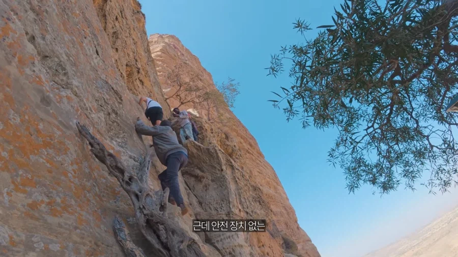 빠니보틀이 간 천국에 가장 가깝다는 교회.jpg_30.webp