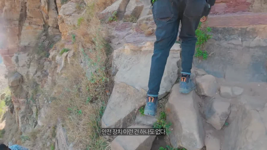 천국에 가장 가깝다는 이유로 지어진 교회.jpg_19.webp