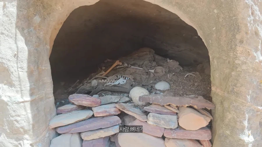천국에 가장 가깝다는 이유로 지어진 교회.jpg_37.webp