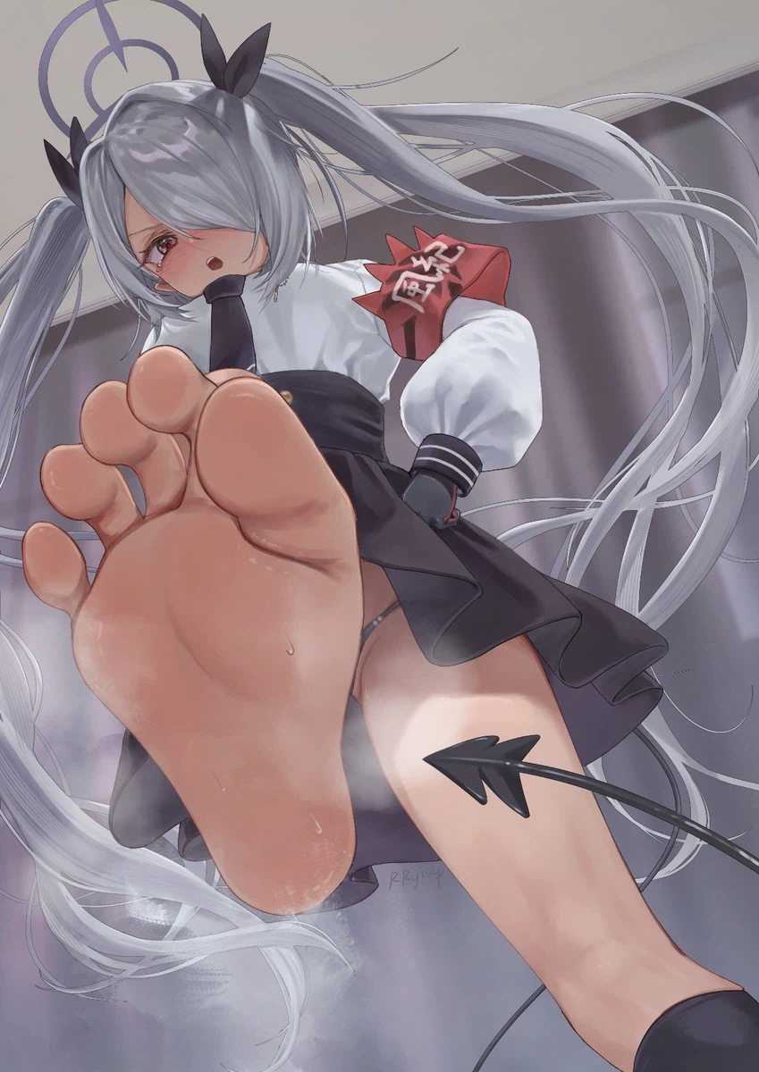 여자 발 보고 꼴린다는 놈 들 특징.jpg_33.webp