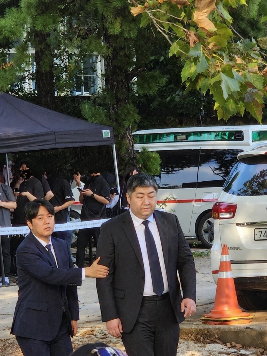 트릭컬) 대표가 항상 씹덕옷 입는 이유_2.webp