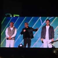 젠슨황 : 어이 친구들 여기 올라와라