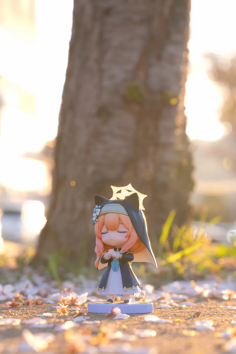 전 여친이랑 꽃 구경 갔는데 사람들이 자꾸 쳐다봄_12.webp