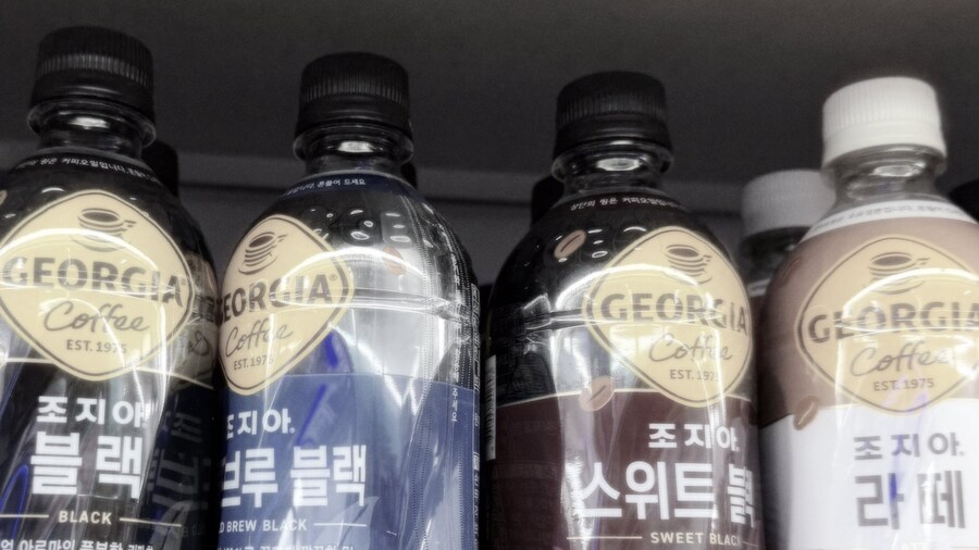 日 가수 아도, 우타이테·보컬로이드