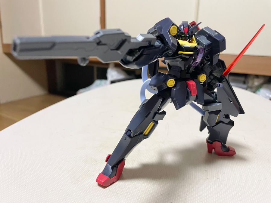 HG 1/144 건담 플루토네 블랙 가조립 사진_3.jpeg