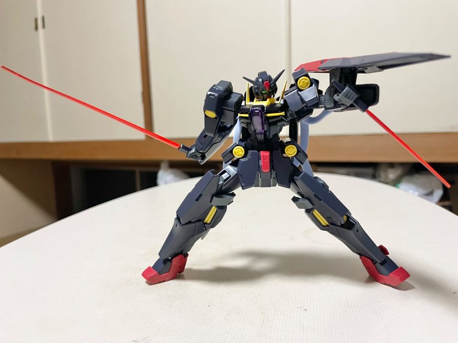 HG 1/144 건담 플루토네 블랙 가조립 사진_4.jpeg