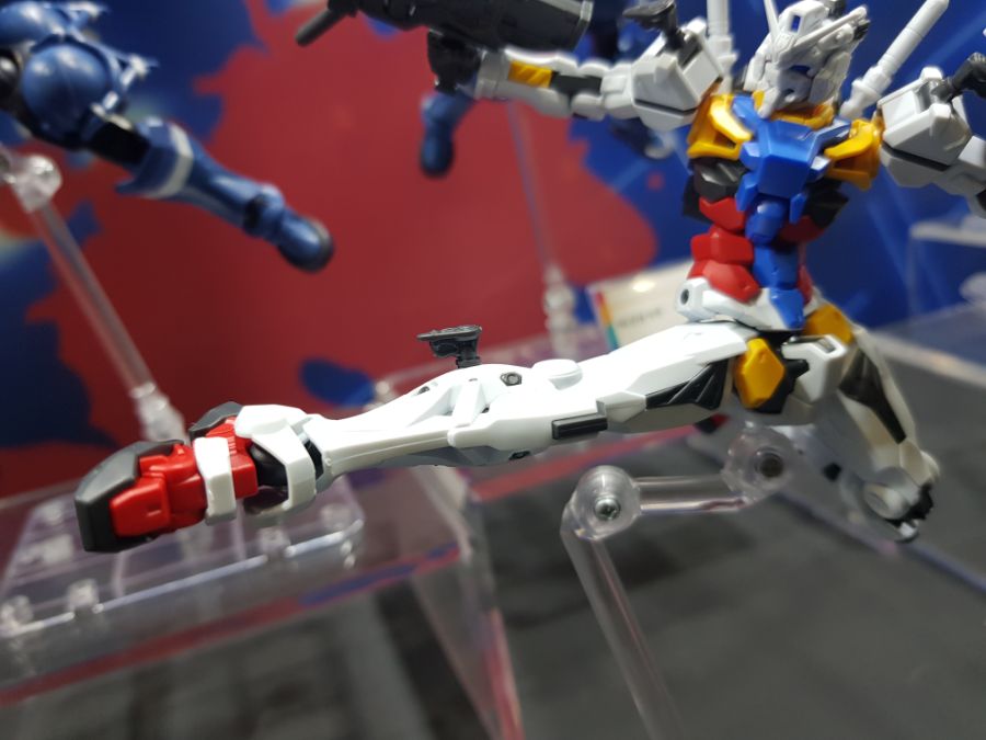 HG GQ 1/144 하얀 건담 펀 엑스포 전시 사진_9.jpg