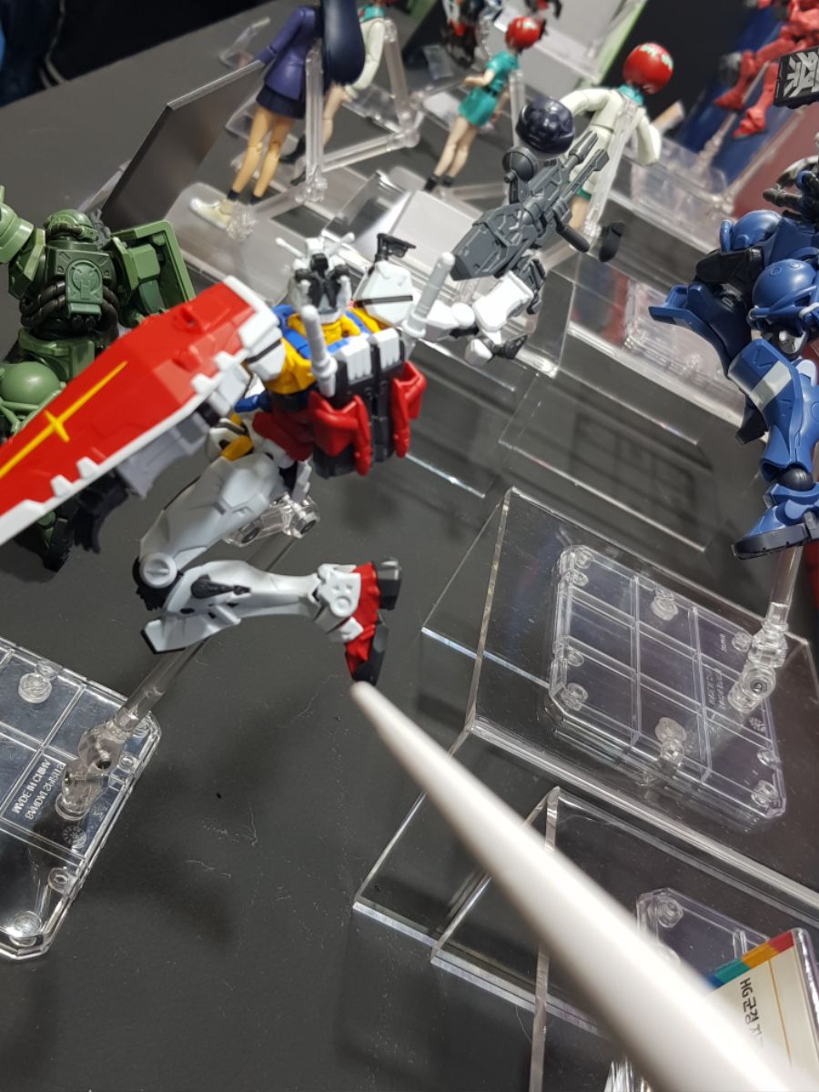 HG GQ 1/144 하얀 건담 펀 엑스포 전시 사진_11.jpg