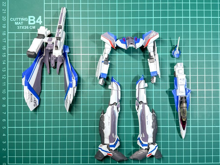 HG 1/100 VF-31J 지크프리드 하야테기 조립 과정 사진_58.jpg