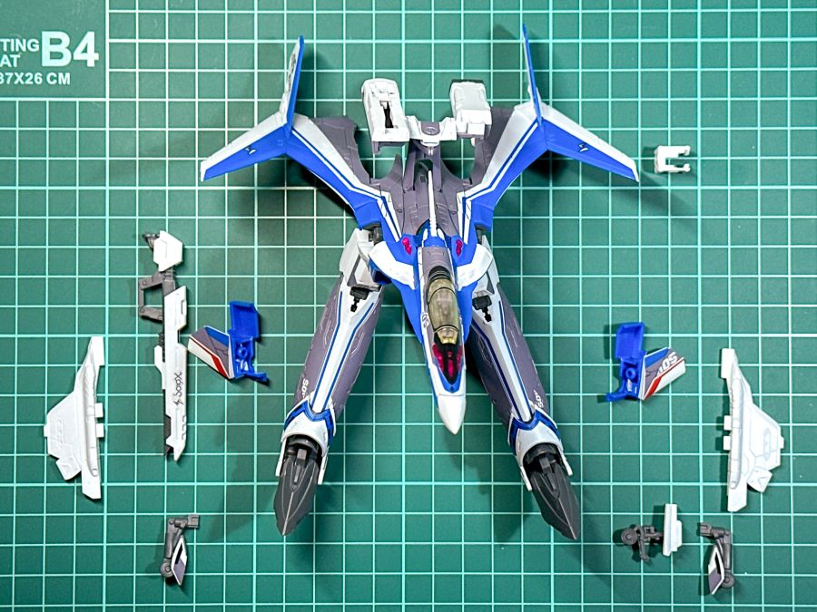 HG 1/100 VF-31J 지크프리드 하야테기 조립 과정 사진_70.jpg