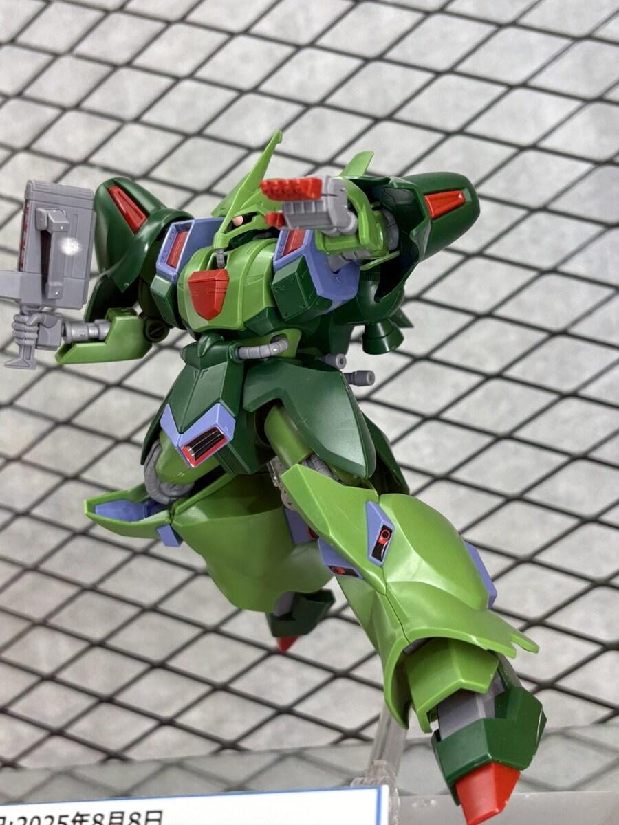 [반다이] HGUC 1/144 갈루스J 조립 샘플 전시 이미지_2.jpg