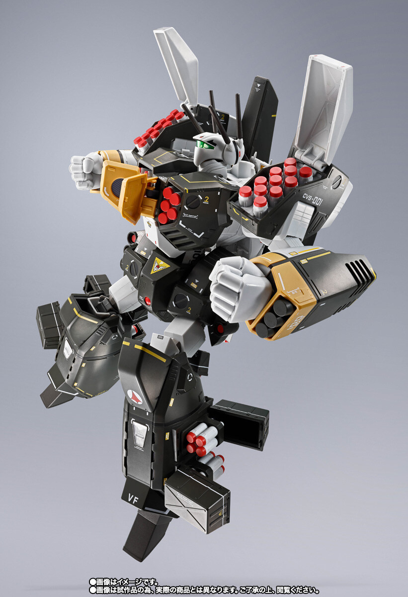 [반다이] DX초합금 VF-1S 아머드 발키리 (로이 포커 스페셜)_6.jpg